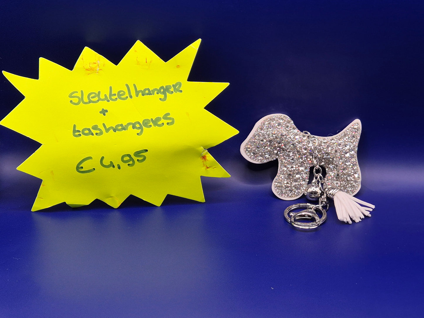 sleutelhanger en tas hanger in 1