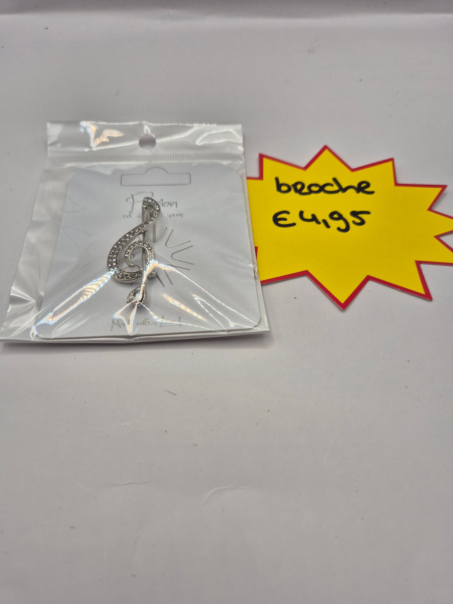 broche