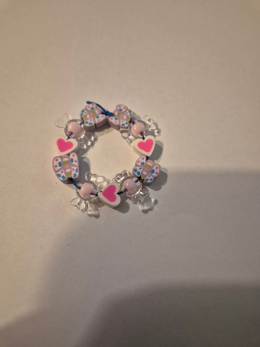 zelfgemaakte kinderarmbandjes