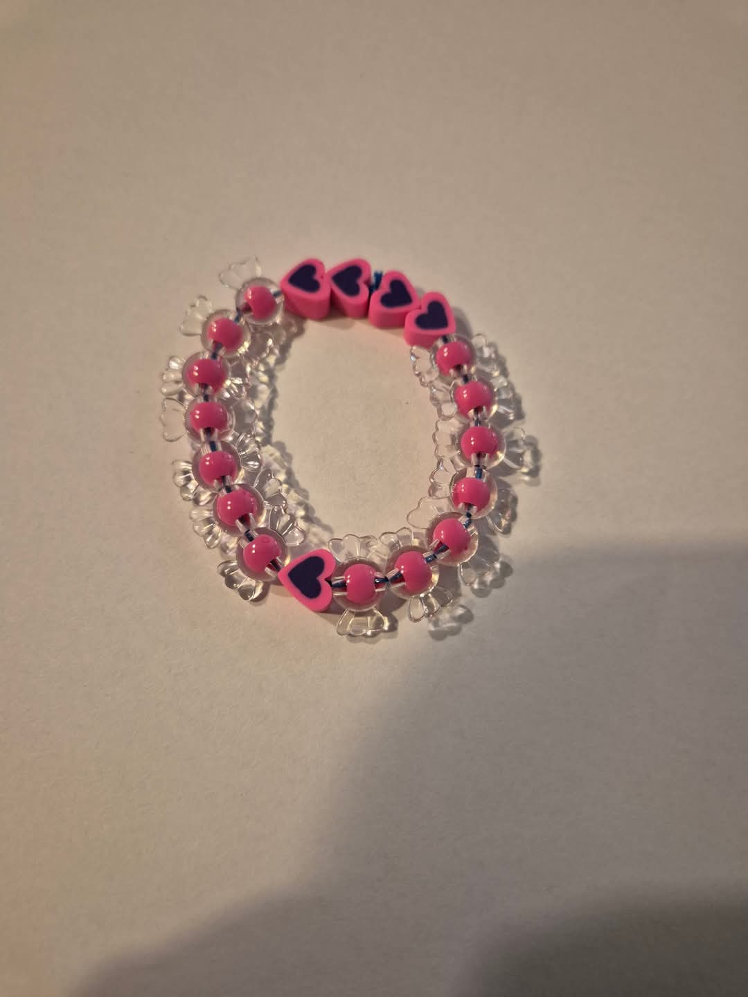 zelfgemaakte kinderarmbandjes