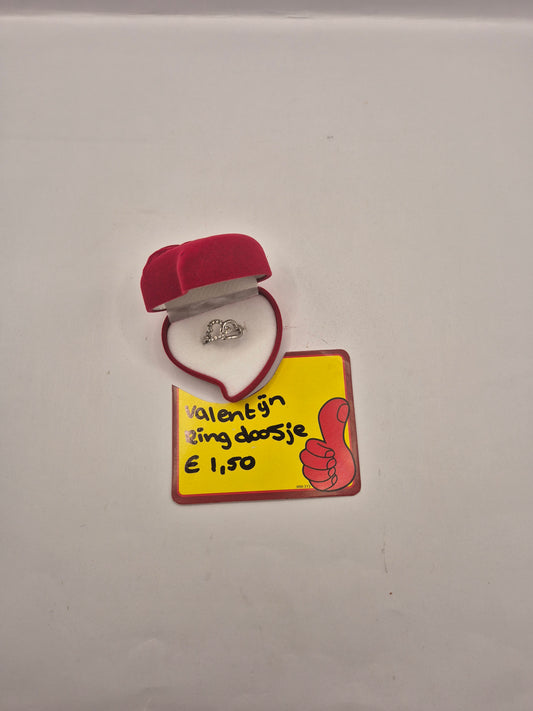 valentijn ring doosje  kan ook voor bruiloft