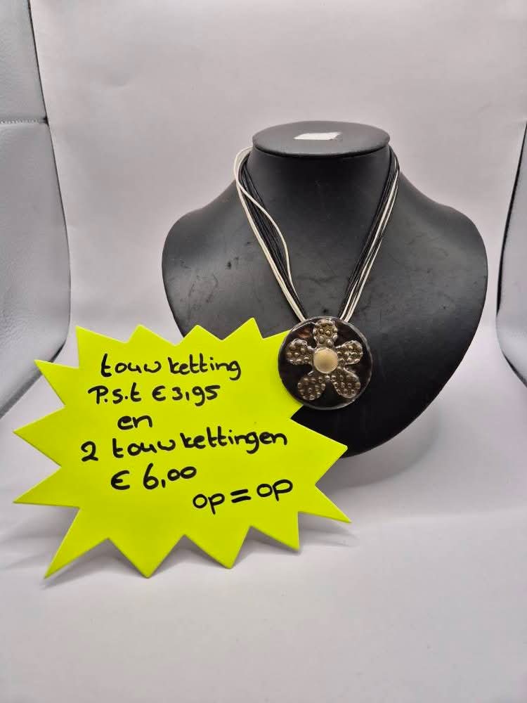 2 touw  kettingen
