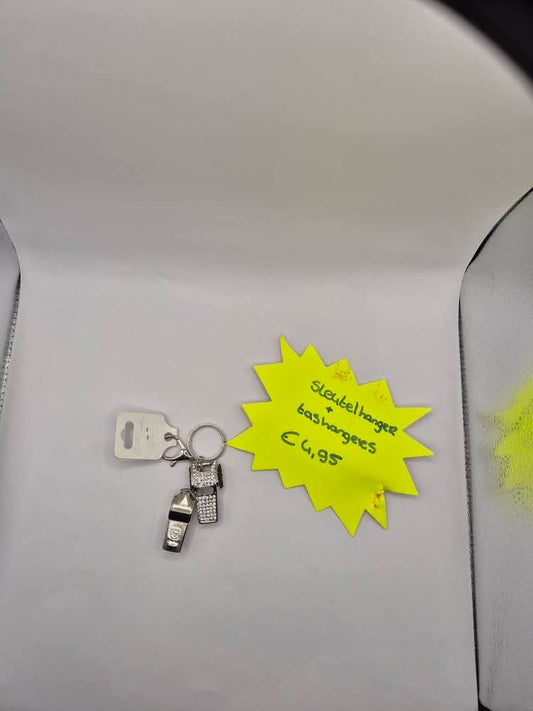 tas en sleutelhanger in 1 fluit